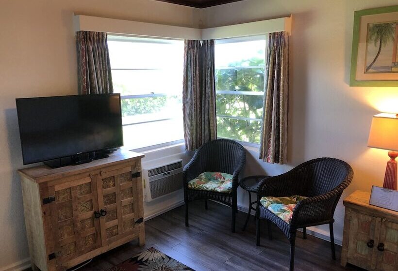Surf Studio Beach Resort