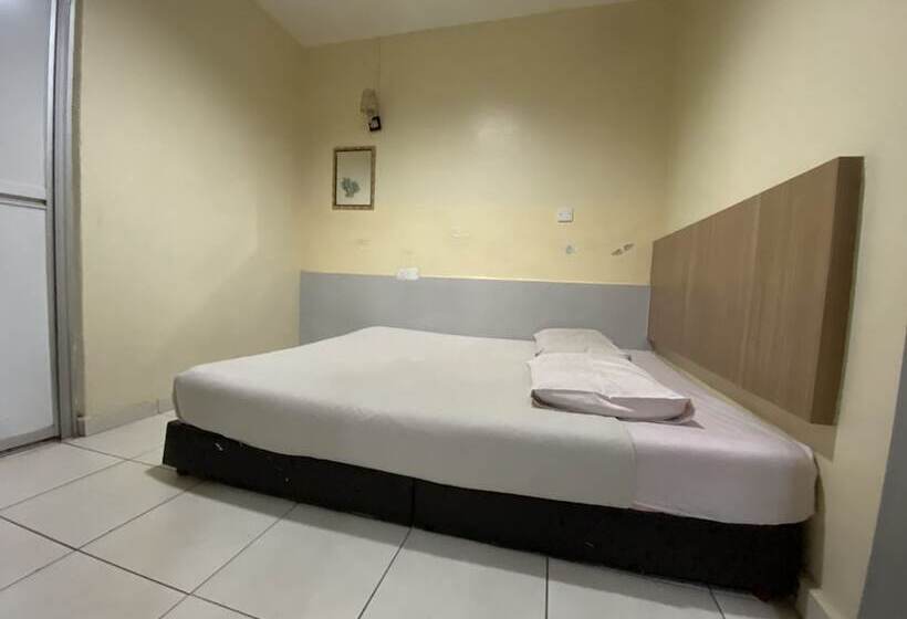 Harmoni Inn Hotel By Oyo Rooms