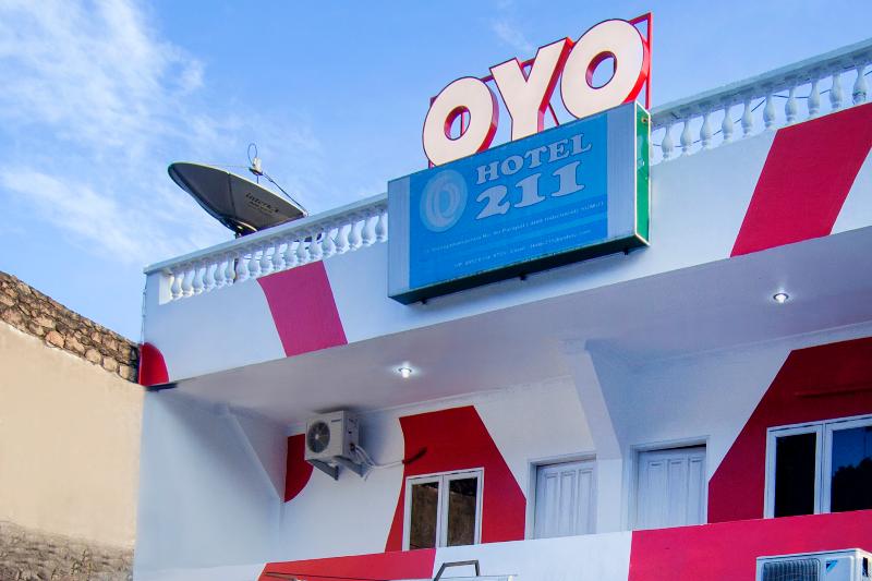 Отель 211 By Oyo Rooms