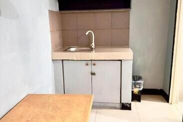 هتل V Cat Apartelle