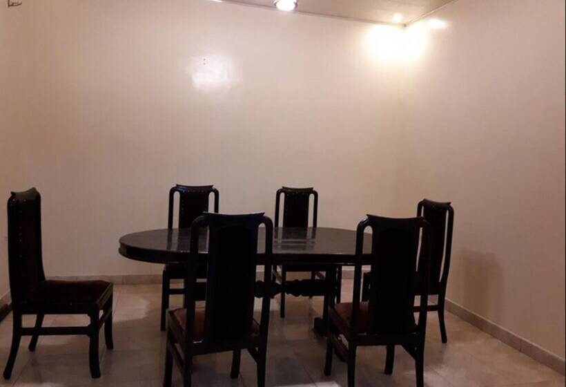 پانسیون Airport Hill Guest House