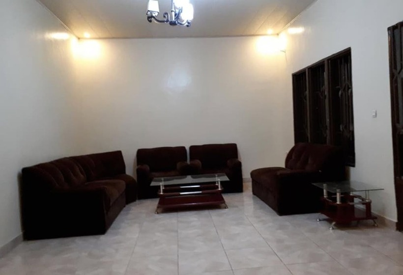 پانسیون Airport Hill Guest House