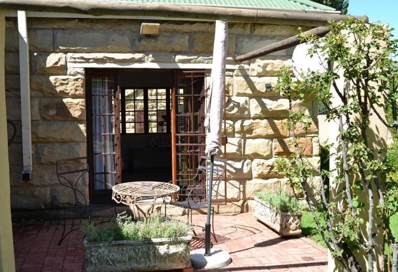 پانسیون Woodlands Escape Clarens