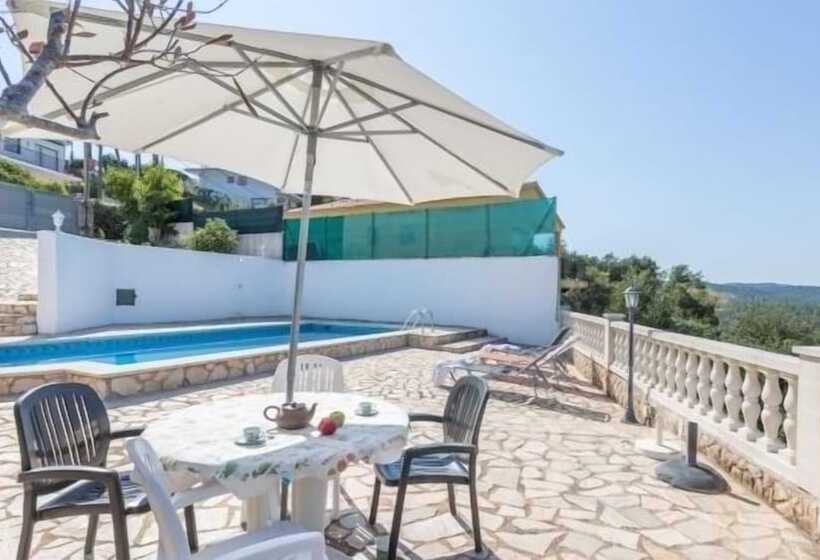 Villa Mari