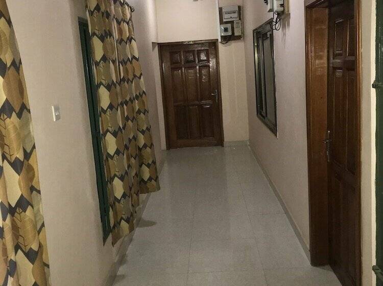 Ricardo's Property