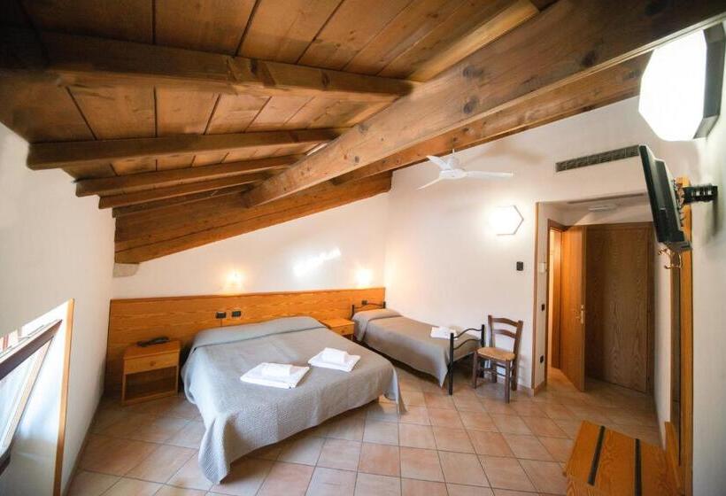 هتل Albergo Al Platano