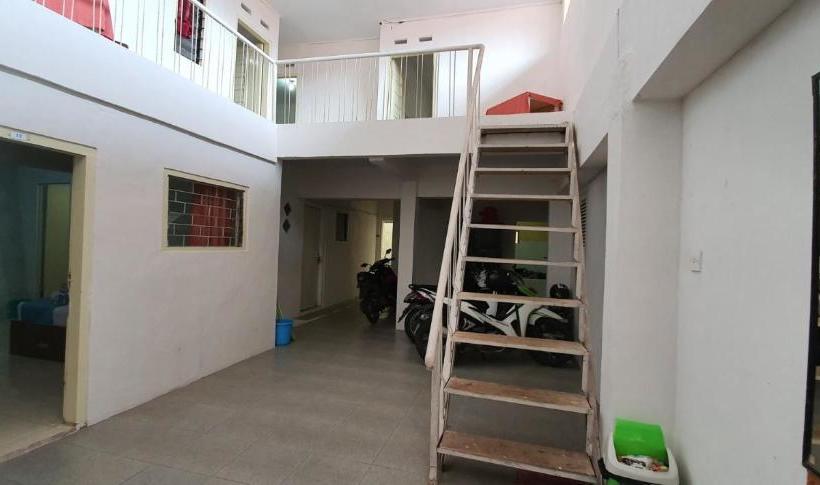 هاستل Fatima Guest House Syariah