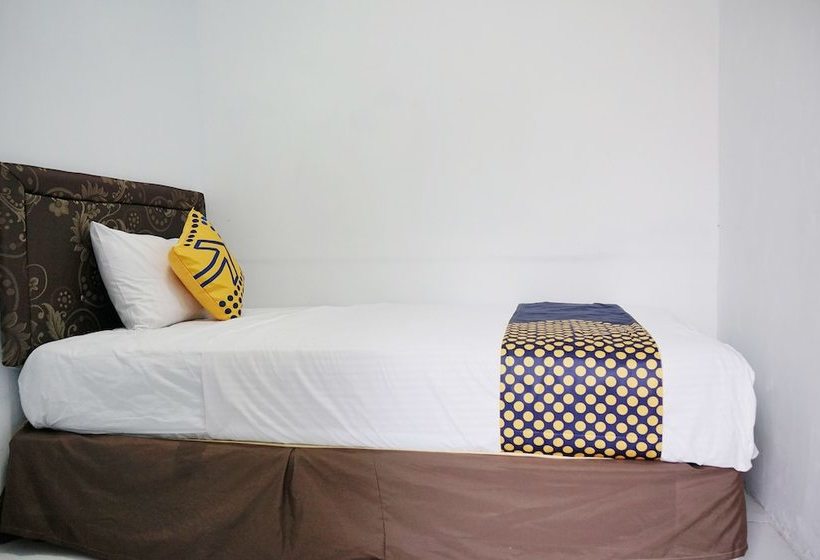 هاستل Pondok Mahkota By Oyo Rooms