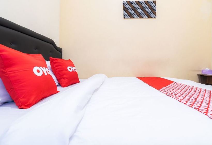 בית מלון כפרי Griya Nala By Oyo Rooms