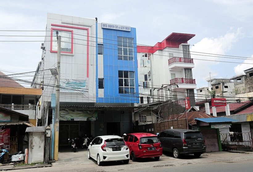 هتل Royal Borneo Guesthouse By Oyo Rooms