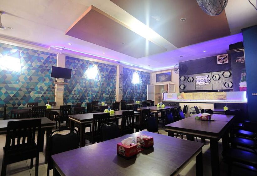 هتل Royal Borneo Guesthouse By Oyo Rooms
