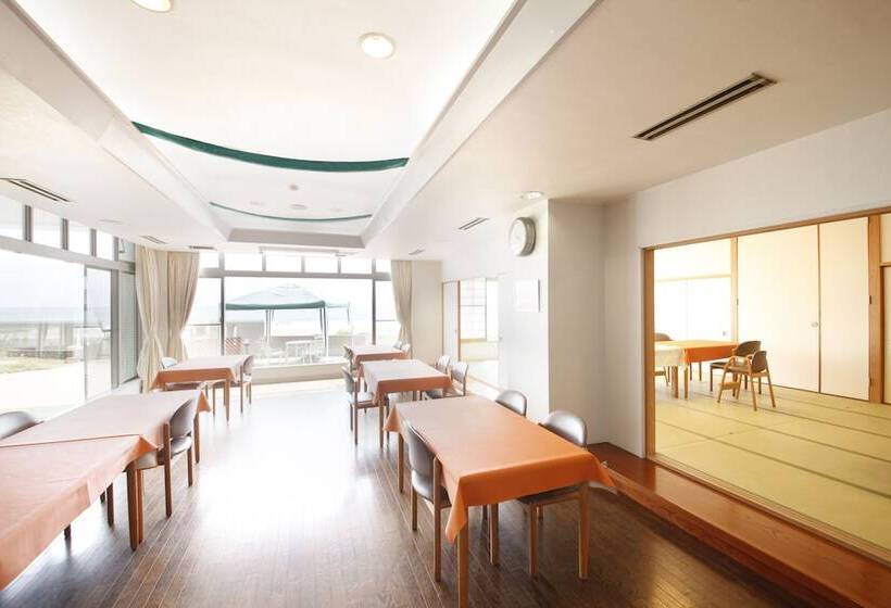 ホテル Shibugoe Onjuku