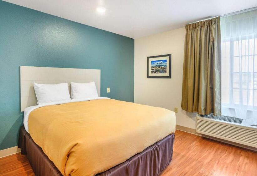 فندق Suburban Studios Hammond