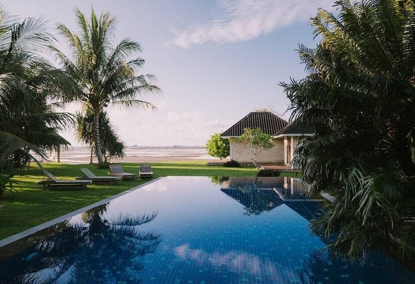 هتل The Kelong Trikora Resort