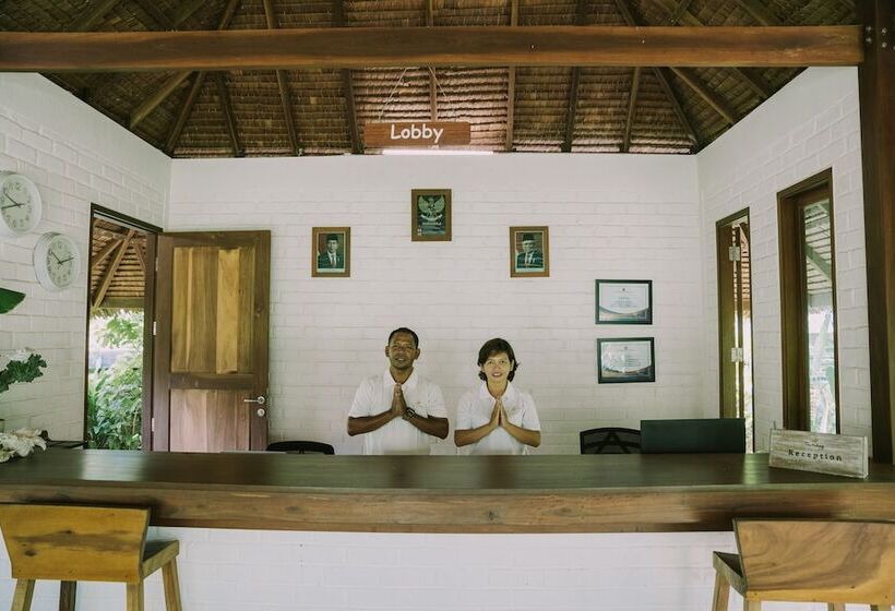 هتل The Kelong Trikora Resort
