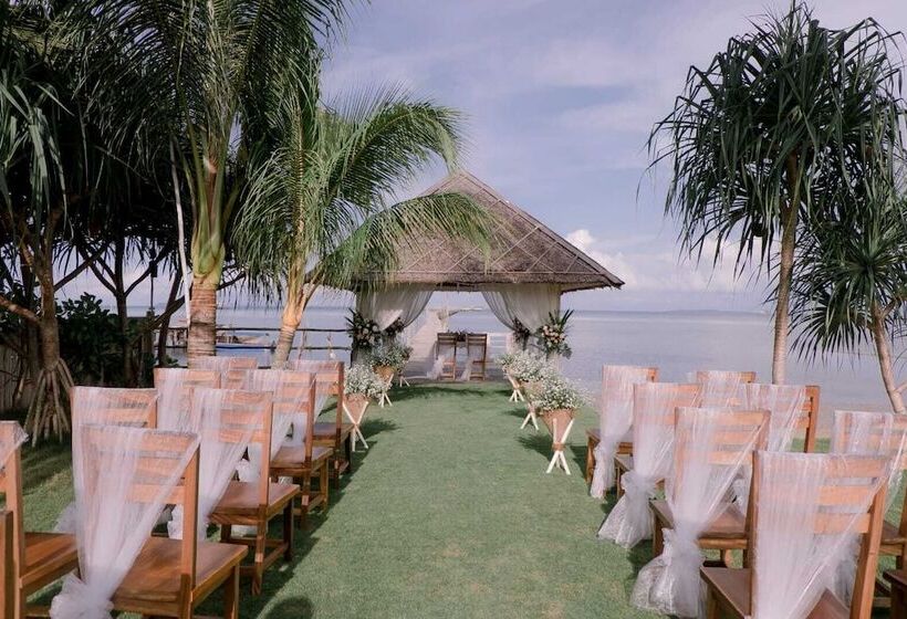 هتل The Kelong Trikora Resort