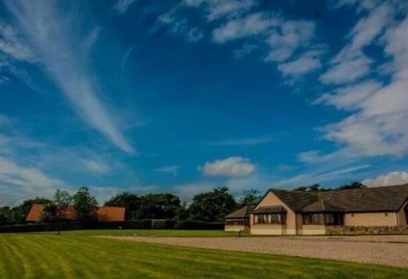 تختخواب و صبحانه Peggyslea Farm