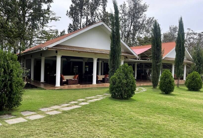 هتل Amani Safari Lodge