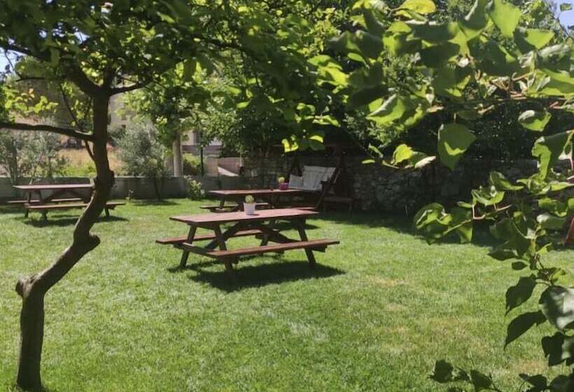 هتل Eceabat Gezen