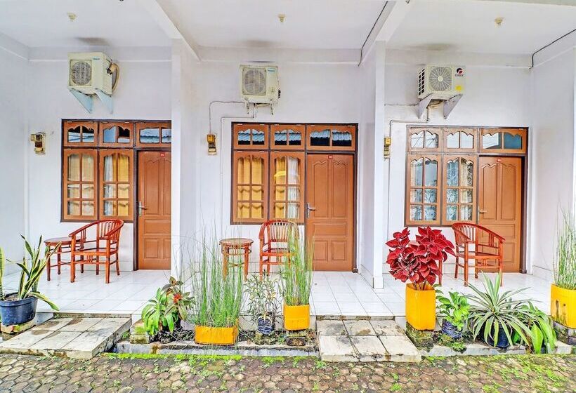 هتل Gusti Residence By Oyo Rooms