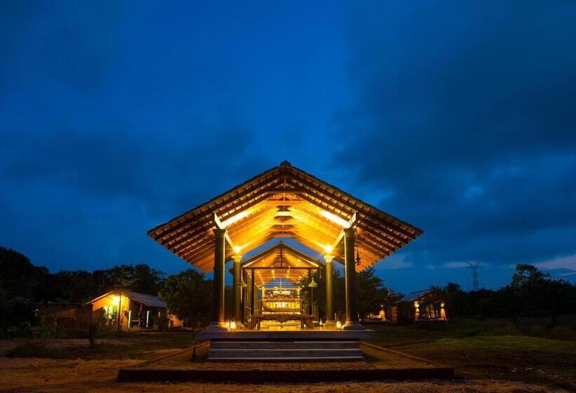 هتل Kumbukgaha Villa