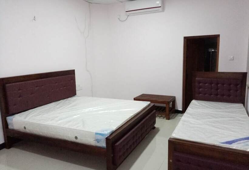 پانسیون The Crown Hotel Dambulla
