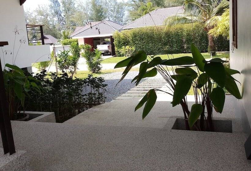 Villa Warin Khao Lak