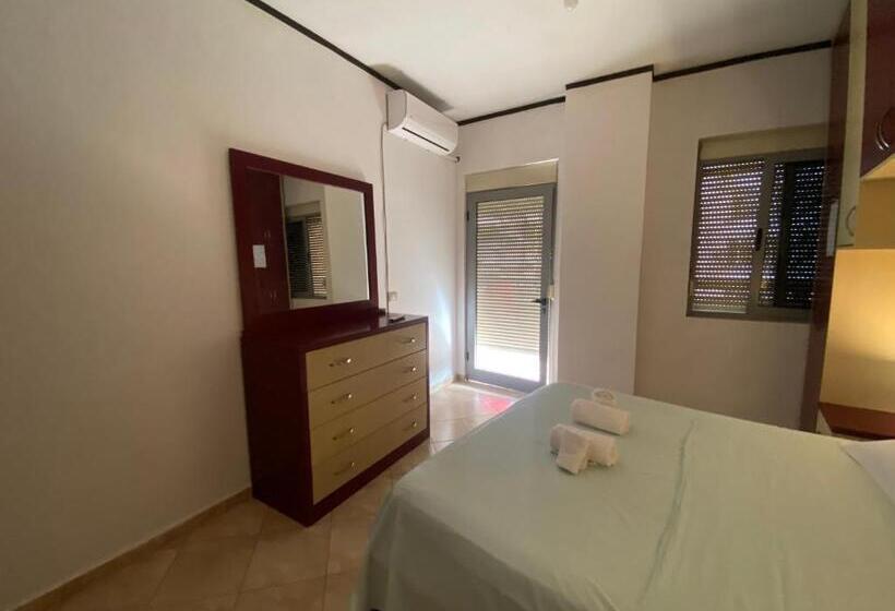 تختخواب و صبحانه Home Sweet Home   Guest House