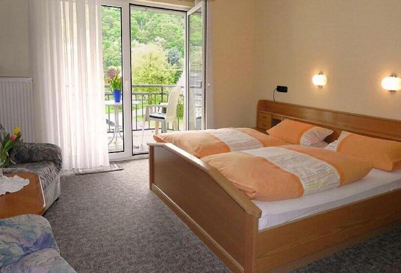 ペンション Gästehaus Freimuth