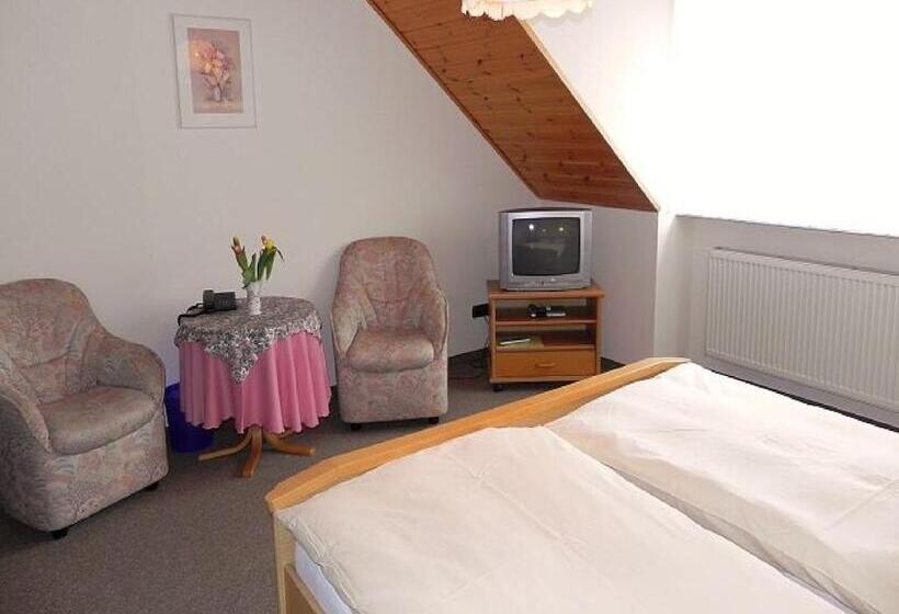 ペンション Gästehaus Freimuth