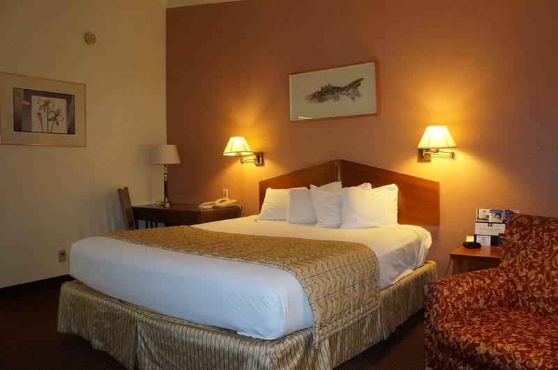 هتل Americas Best Value Inn & Suites Oroville