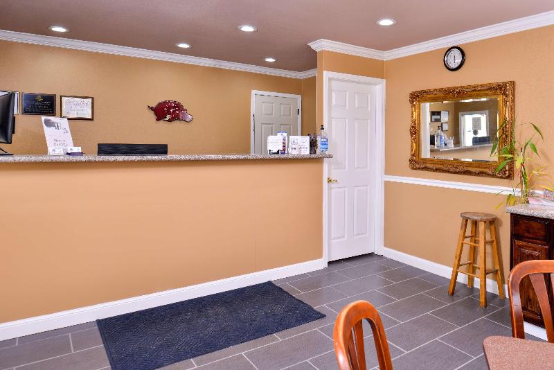 فندق Americas Best Value Inn And Suites Siloam Springs