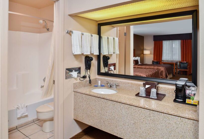 فندق Best Western Executive Inn