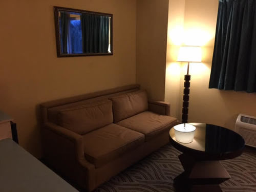 Hotel Briarwood Suites