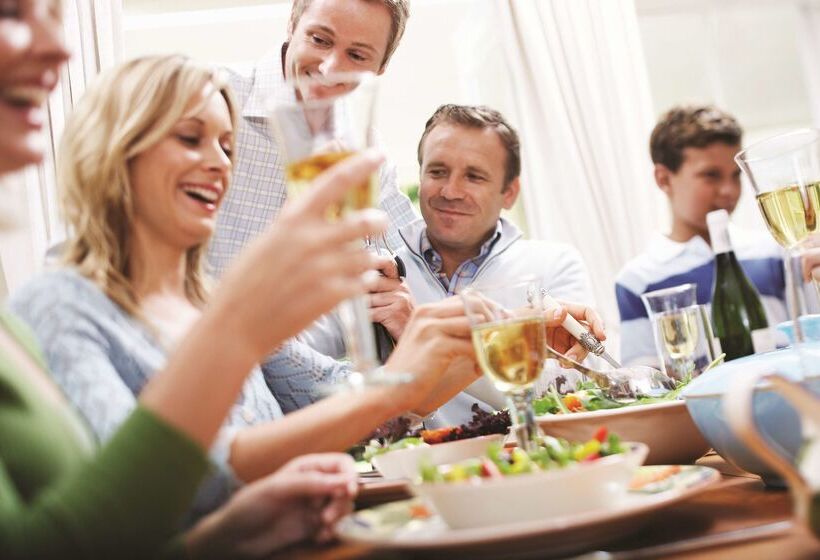 هتل Embassy Suites Baltimore  Inner Harbor