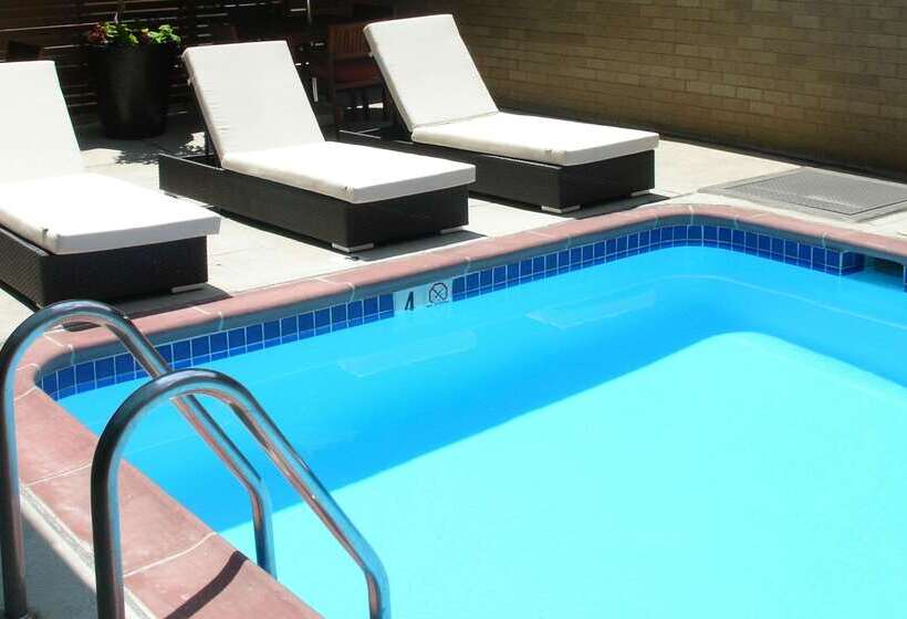 هتل Embassy Suites Baltimore  Inner Harbor