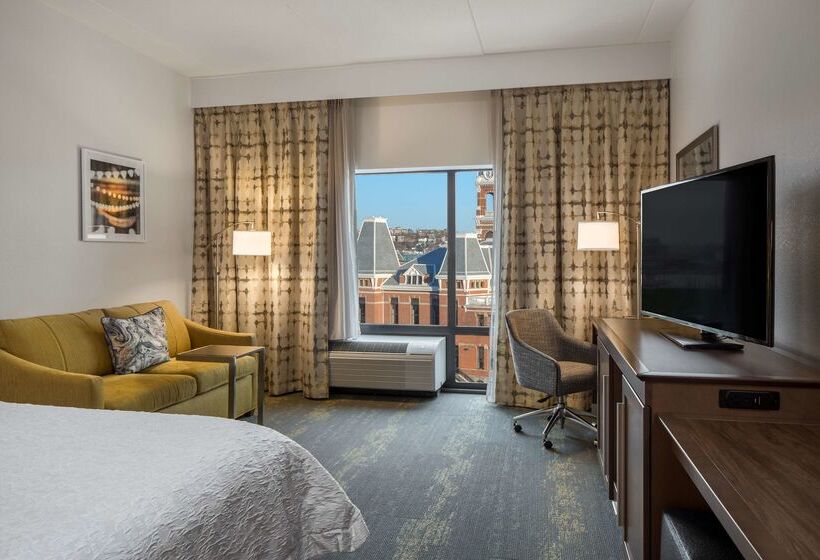 هتل Hampton Inn & Suites Newport/cincinnati