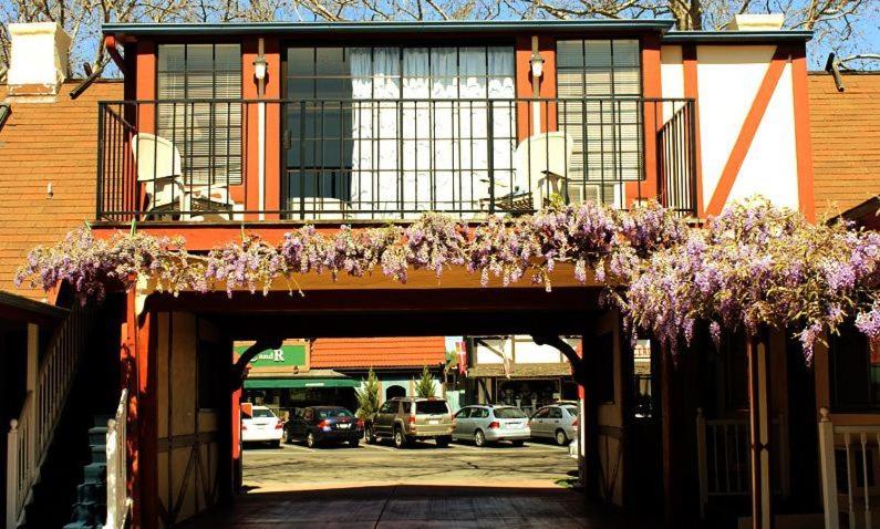 호텔 Solvang Inn & Cottages