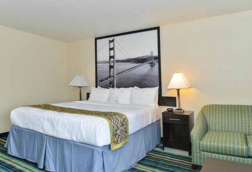 فندق Super 8 By Wyndham Vallejo/napa Valley