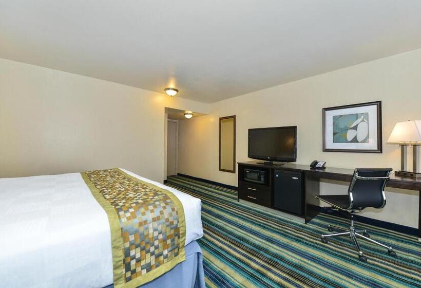 Отель Super 8 By Wyndham Vallejo/napa Valley