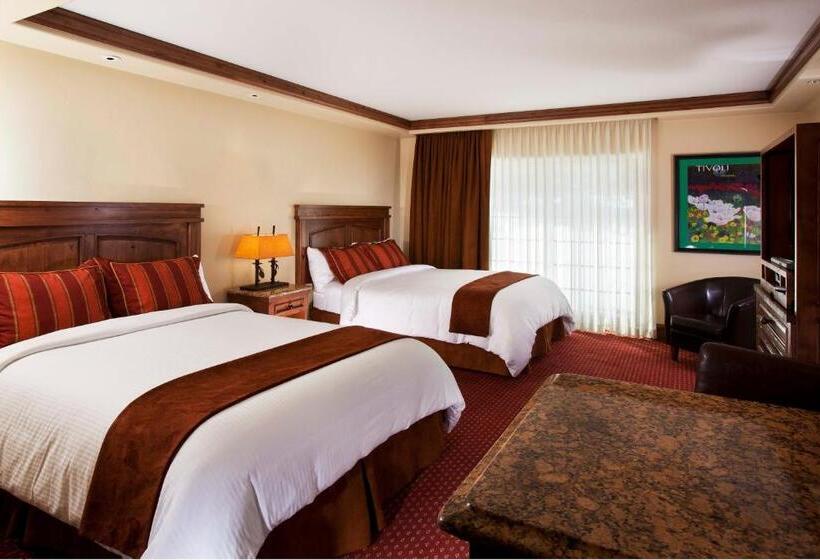 هتل Tivoli Lodge