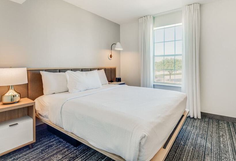 هتل Towneplace Suites Dallas Arlington North