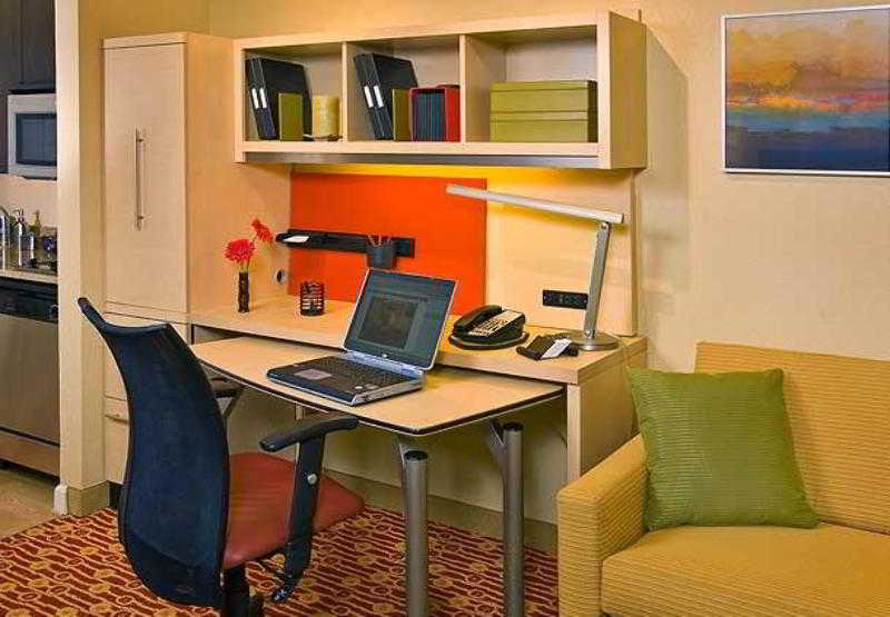 בית מלון כפרי Towneplace Suites Tempe At Arizona Mills Mall