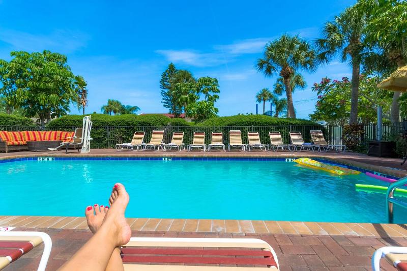 هتل Tropical Beach Resorts Sarasota