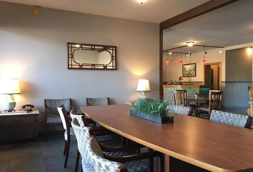 مُتل Timber Lodge Inn