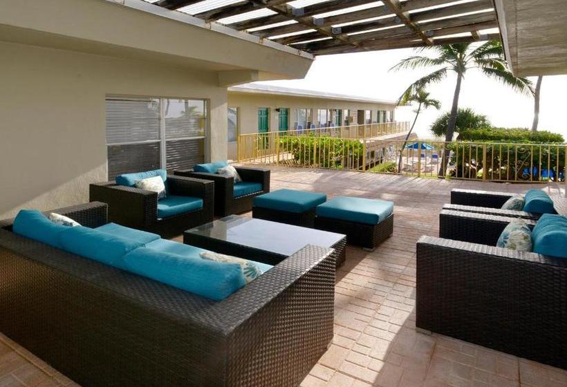 מוטל Tropic Seas Resort
