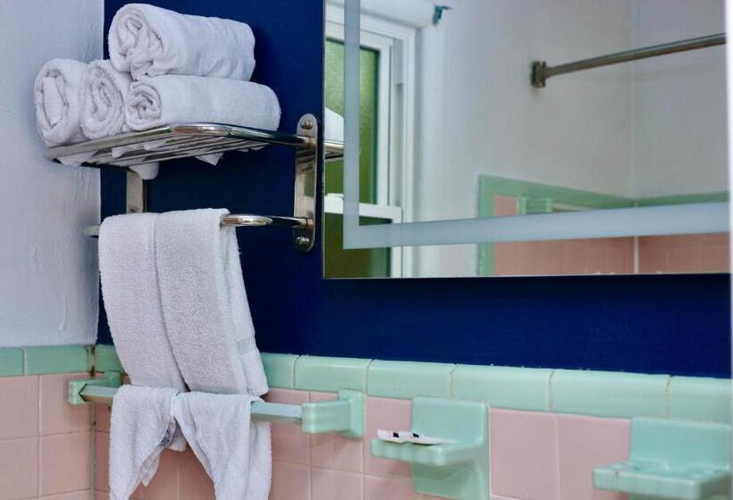 汽车旅馆  Twi Lite Inn