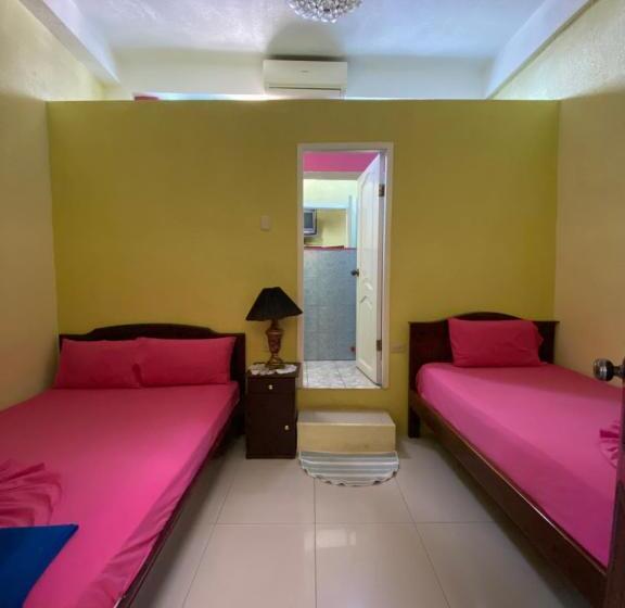 هاستل Hostal Puerto Azul