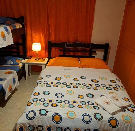پانسیون Hostel Shalom Adonai