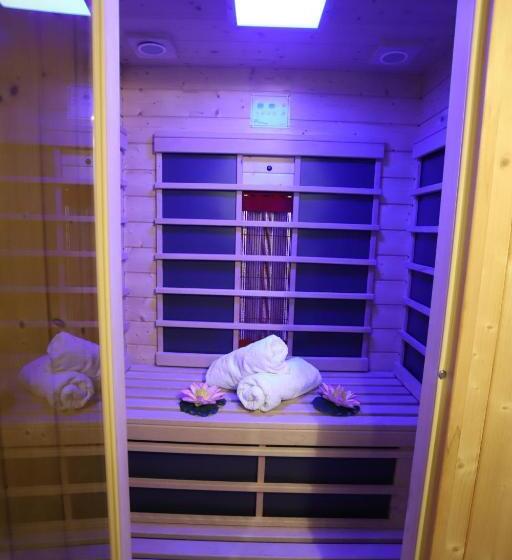 پانسیون Garni Hotel Laguna Lux